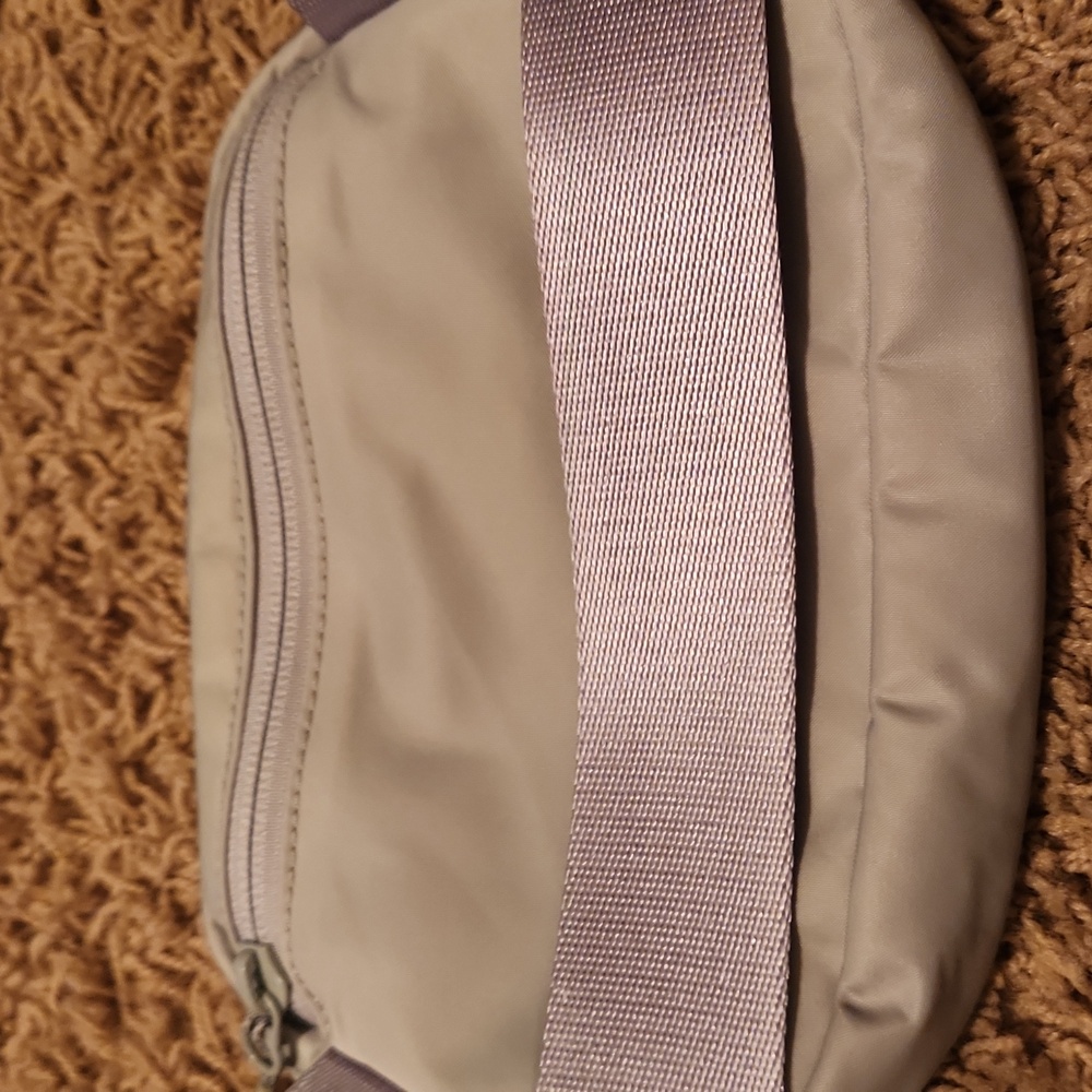 lululemon athletica Light Gray Crossbody Bag - Picture 5 of 12